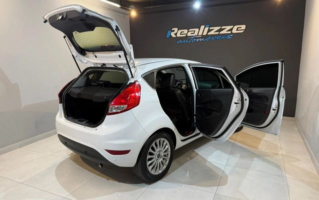 imagem-https://www.socarrao.com.br/sc-vehicle-images-prod/1028630/1777055291845-003_6185a796b99eb284c9a969e87fc7c7b1.jpeg
