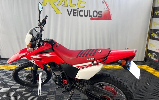 imagem-https://www.socarrao.com.br/sc-vehicle-images-prod/1028640/1789170198335-7946457_1_B_020c658955.jpeg