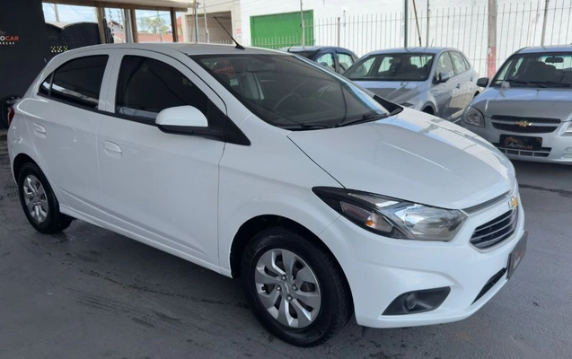 imagem-https://www.socarrao.com.br/sc-vehicle-images-prod/1028753/1788975427327-gb-0c147f2.jpeg