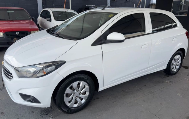 imagem-https://www.socarrao.com.br/sc-vehicle-images-prod/1028753/1788975427331-gb-8bb123e.jpeg