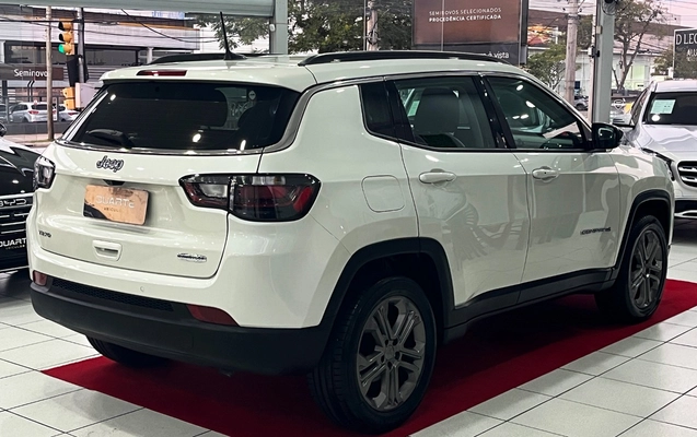 imagem-https://www.socarrao.com.br/sc-vehicle-images-prod/1028950/1777060429553-MDA4LmpwZw.jpg