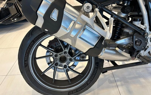 imagem-https://www.socarrao.com.br/sc-vehicle-images-prod/1029071/1789060487257-8025862_9_B_fb730c3888.jpeg