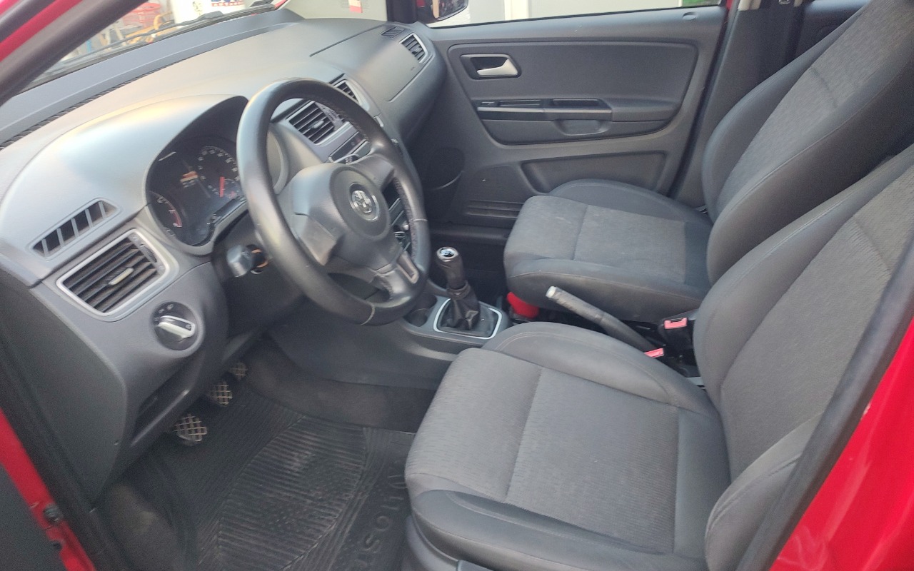 imagem-https://www.socarrao.com.br/sc-vehicle-images-prod/1029152/1777063354170-SU1HXzIwMjYwNDI0XzE3MjI1MDk5NC5qcGc.jpg