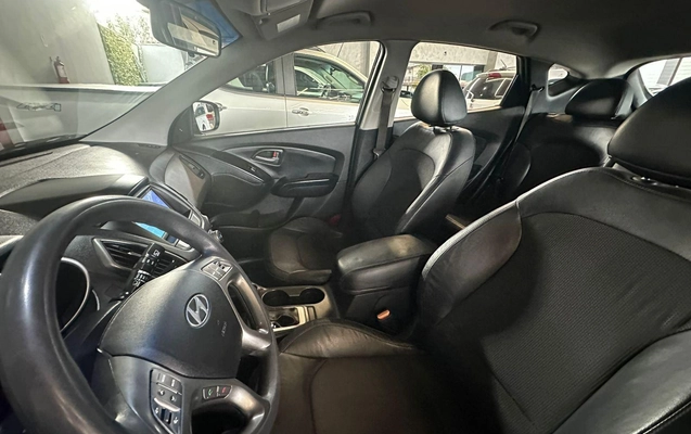 imagem-https://www.socarrao.com.br/sc-vehicle-images-prod/1029310/1777070345251-11e62517e8a94db288bb514ad8b8eeee_1777070329707.jpeg