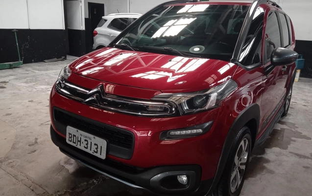 imagem-https://www.socarrao.com.br/sc-vehicle-images-prod/1029669/1777113472935-SU1HLTIwMjYwNDE2LVdBMDAwOC5qcGc.jpg