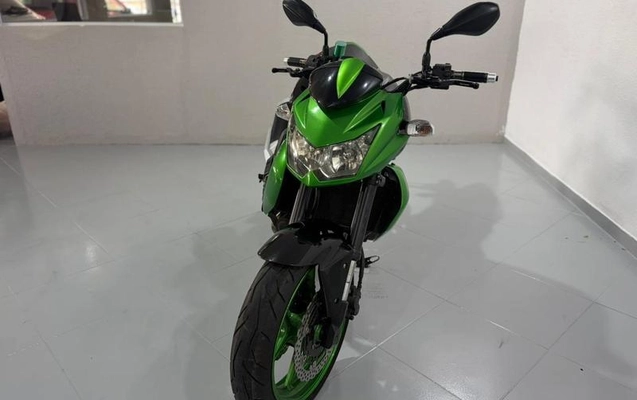 imagem-https://www.socarrao.com.br/sc-vehicle-images-prod/1029766/1789592202026-8026706_1_B_2c056be897.jpeg
