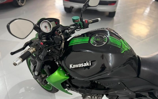 imagem-https://www.socarrao.com.br/sc-vehicle-images-prod/1029766/1789592202043-8026706_11_B_905c15875e.jpeg