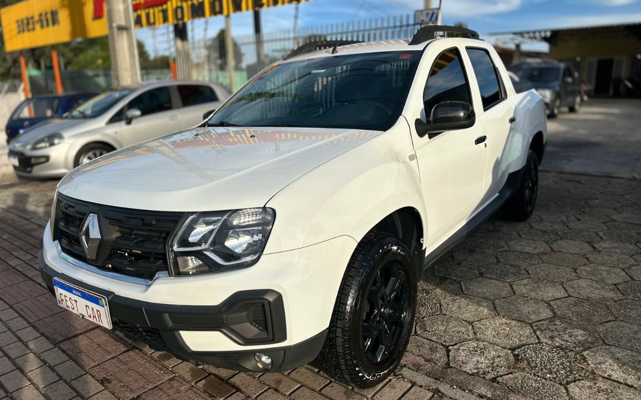 Renault Duster Oroch Intense 1.6 Flex 16V Mec. na cor Branco em Pinhais / PR - 1029991