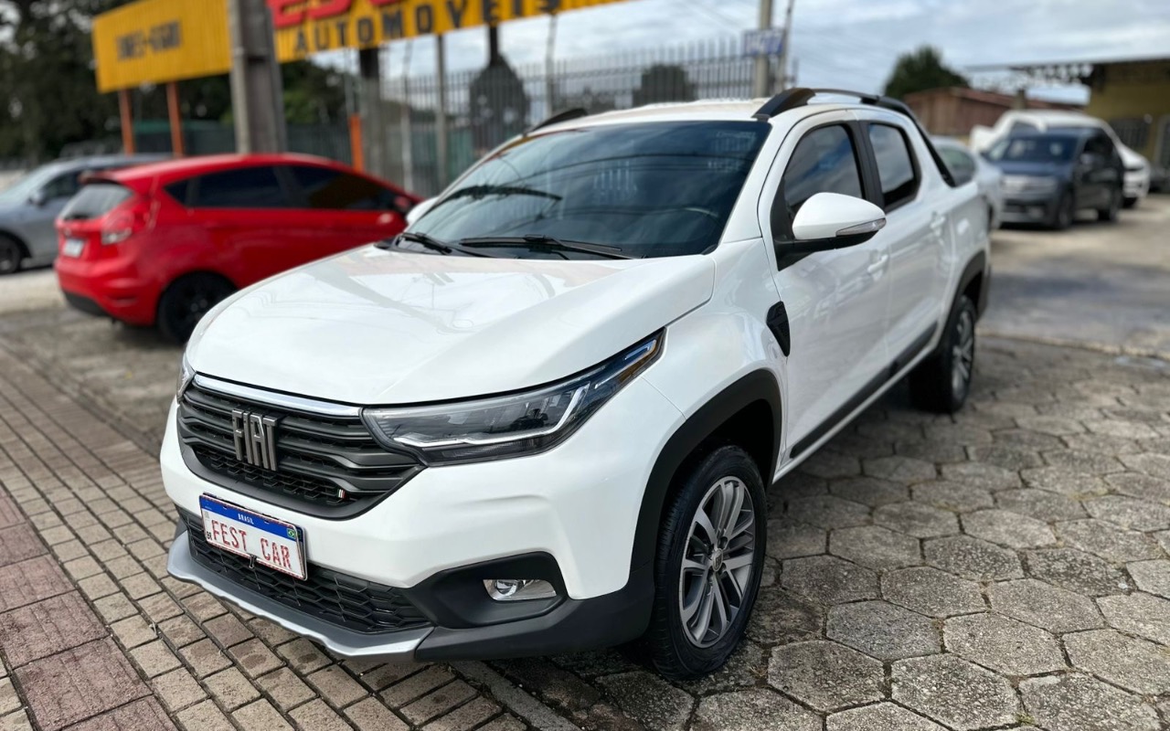 Fiat Strada Volcano 1.3 Flex 8V CD na cor Branco em Pinhais / PR - 1030001