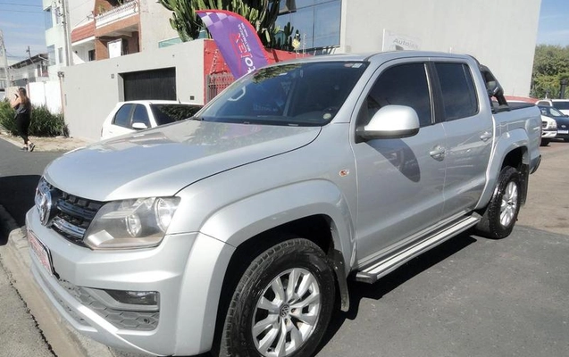 imagem-https://www.socarrao.com.br/sc-vehicle-images-prod/1030096/1792504124509-8027701_0_B_df884e14ac.jpeg