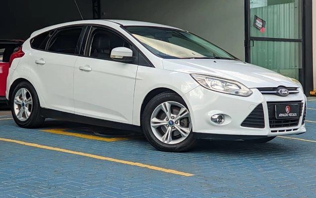 imagem-https://www.socarrao.com.br/sc-vehicle-images-prod/1030205/1788534405966-gb-40c92a1.jpeg