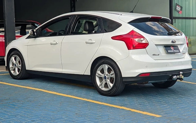 imagem-https://www.socarrao.com.br/sc-vehicle-images-prod/1030205/1788534405968-gb-174df6a.jpeg