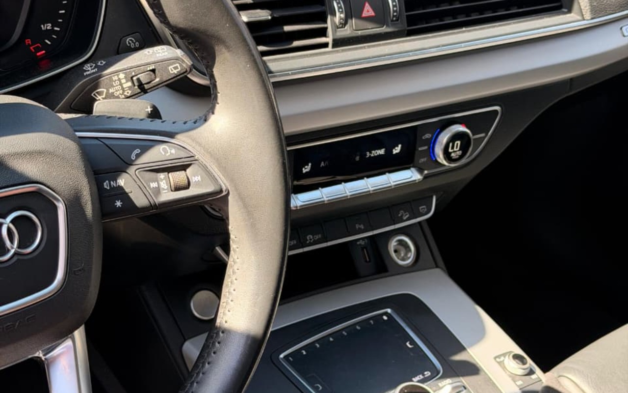 imagem-https://www.socarrao.com.br/sc-vehicle-images-prod/1030208/1777130563825-V2hhdHNBcHAgSW1hZ2UgMjAyNi0wNC0yNSBhdCAxMS41NS4zMCAoMSkuanBlZw.jpeg