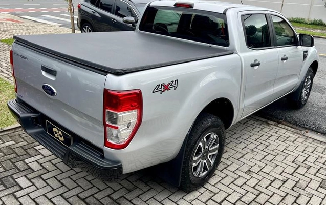 imagem-https://www.socarrao.com.br/sc-vehicle-images-prod/1030211/1789415979457-8028103_2_B_d88cfb6074.jpeg