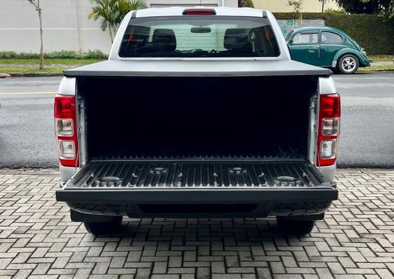 imagem-https://www.socarrao.com.br/sc-vehicle-images-prod/1030211/1789415979460-8028103_7_B_dd2f3067ee.jpeg