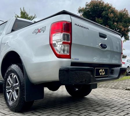 imagem-https://www.socarrao.com.br/sc-vehicle-images-prod/1030211/1789415979465-8028103_9_B_ad96a7bc6a.jpeg