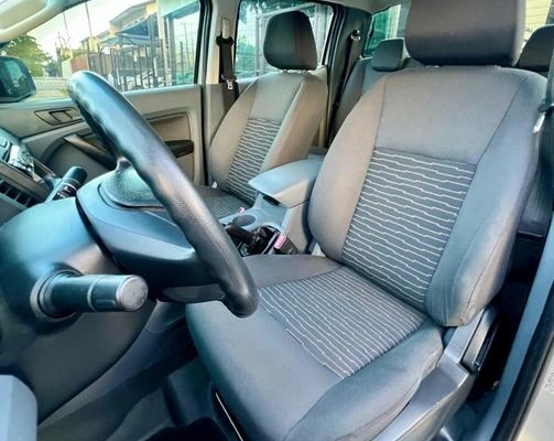 imagem-https://www.socarrao.com.br/sc-vehicle-images-prod/1030211/1789415979476-8028103_25_B_6d7c17b4fa.jpeg
