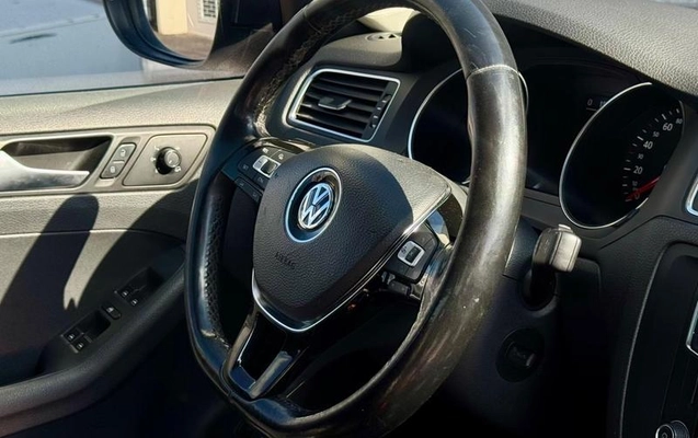 imagem-https://www.socarrao.com.br/sc-vehicle-images-prod/1030318/1787253233120-8016522_6_B_390c993ccf.jpeg