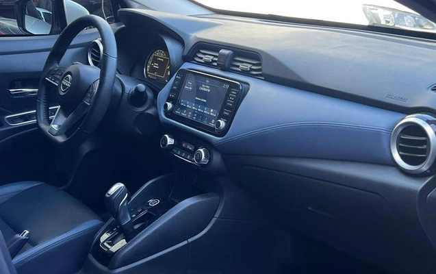 imagem-https://www.socarrao.com.br/sc-vehicle-images-prod/1030359/1786065708426-8028537_0_B_f90f51e5b2.jpeg