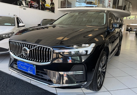 Volvo XC60 2022 Preto — foto 1 de 3