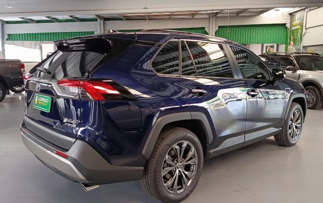 imagem-https://www.socarrao.com.br/sc-vehicle-images-prod/1031309/1789843281753-eXHmmRIgcZWl67Fx4Fb2DIiGy6pSRnug.jpg