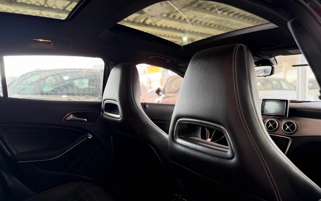 imagem-https://www.socarrao.com.br/sc-vehicle-images-prod/1031324/1782159098380-8591d94c-6e94-4ed2-8bdc-7389437e5804.jpg