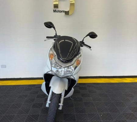 imagem-https://www.socarrao.com.br/sc-vehicle-images-prod/1031639/1790010611977-7961663_19_B_49a3abf076.jpeg