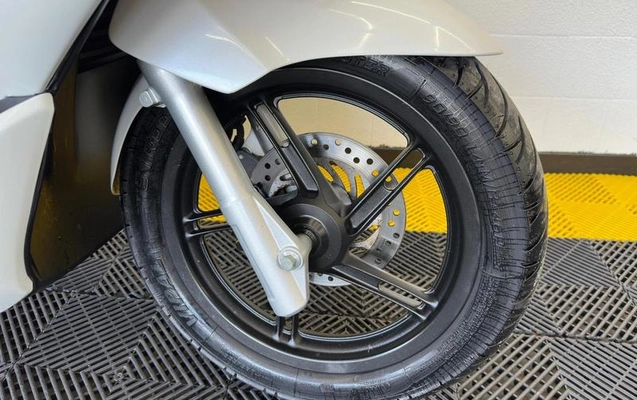 imagem-https://www.socarrao.com.br/sc-vehicle-images-prod/1031639/1790010612008-7961663_12_B_c63a9bf61a.jpeg