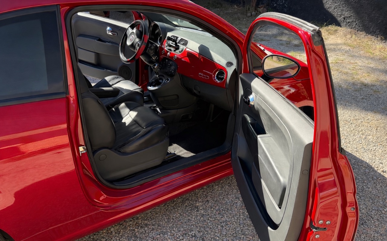 imagem-https://www.socarrao.com.br/sc-vehicle-images-prod/1031681/1777250895777-MEMzNDZGNTAtQTY0Ny00QTE5LUE5RDMtMUY5ODFFNDJDN0ZBLnBuZw.png