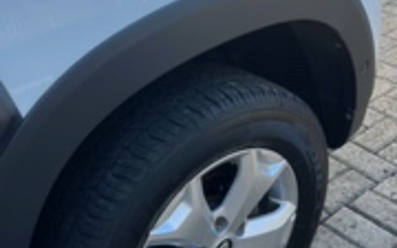 imagem-https://www.socarrao.com.br/sc-vehicle-images-prod/1032074/1777294055952-NDVDNTg5Q0MtMjYyNS00NkE3LUFCNzYtQzdDQjRENTY3NDdFLkpQRw.JPG