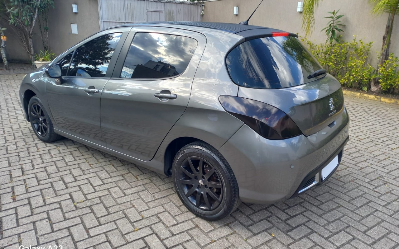 imagem-https://www.socarrao.com.br/sc-vehicle-images-prod/1032177/1777295762357-V2hhdHNBcHAgSW1hZ2UgMjAyNi0wNC0yNyBhdCAxMC4xMi41Ny5qcGVn.jpeg