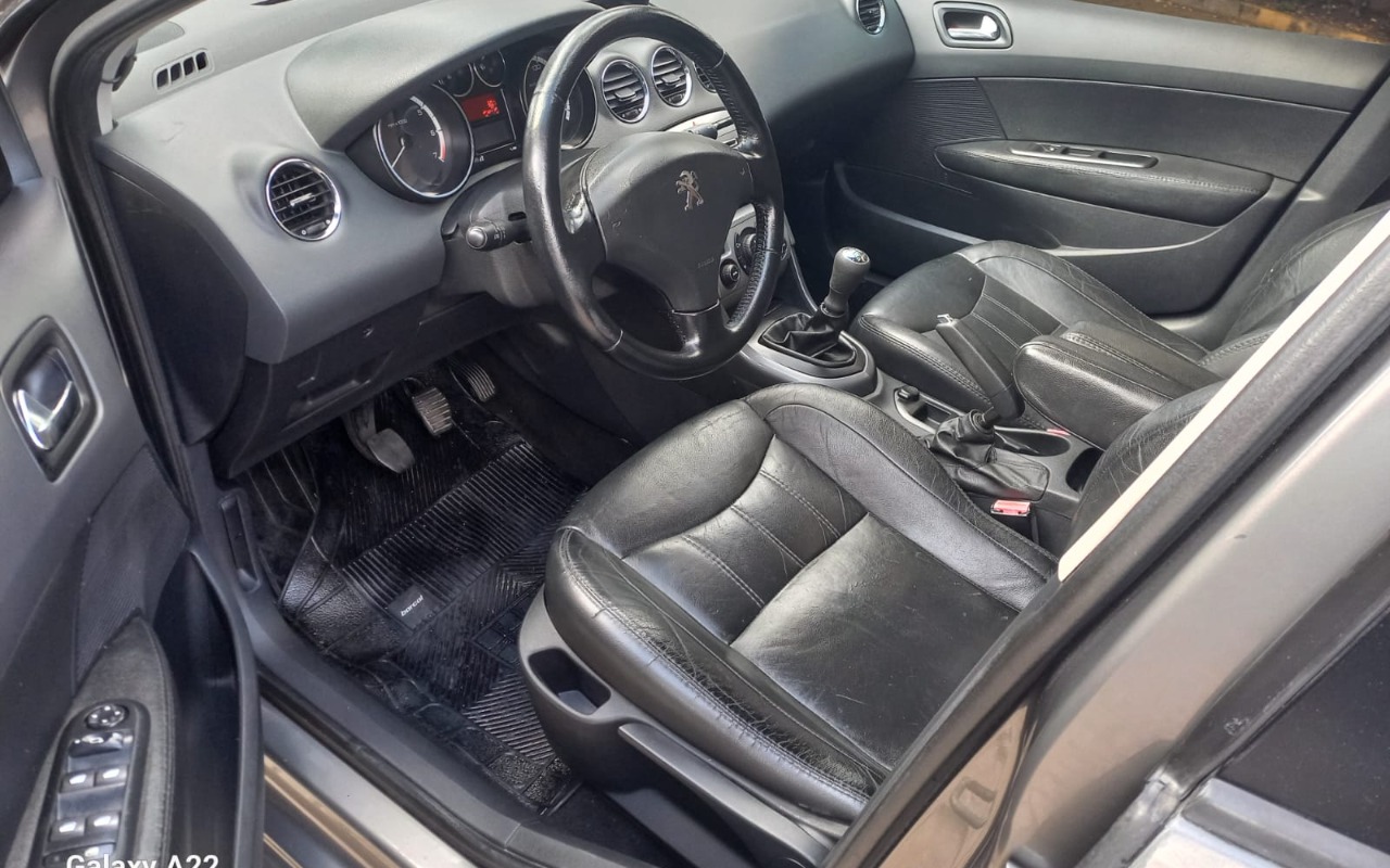 imagem-https://www.socarrao.com.br/sc-vehicle-images-prod/1032177/1777295763593-V2hhdHNBcHAgSW1hZ2UgMjAyNi0wNC0yNyBhdCAxMC4xMy4wMi5qcGVn.jpeg