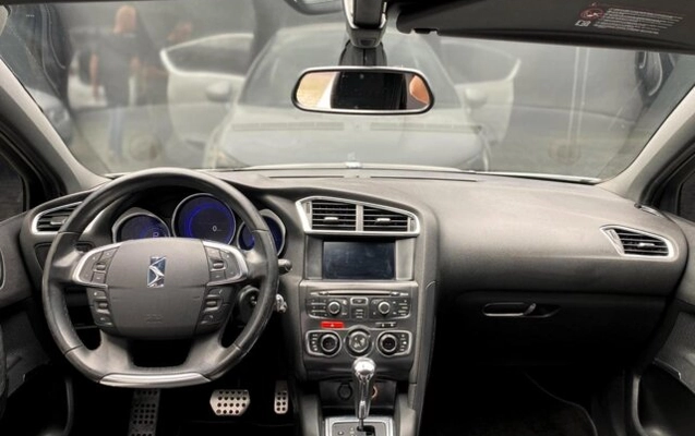 imagem-https://www.socarrao.com.br/sc-vehicle-images-prod/1032241/1777297135599-8.jpg