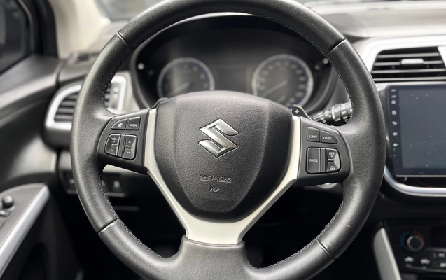 imagem-https://www.socarrao.com.br/sc-vehicle-images-prod/1032253/1777297137792-6_055709.jpg
