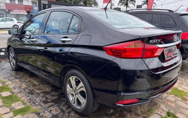 imagem-https://www.socarrao.com.br/sc-vehicle-images-prod/1032367/1782563059425-8030658_1_B_1128d7e5ca.jpeg