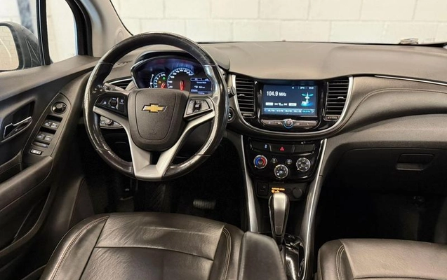 imagem-https://www.socarrao.com.br/sc-vehicle-images-prod/1032578/1777303181186-8004785_14_B_e781b2e8ac.jpeg