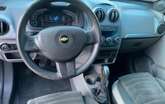 imagem-https://www.socarrao.com.br/sc-vehicle-images-prod/1032657/1785425404622-8031401_2_B_50b2c1678b.jpeg