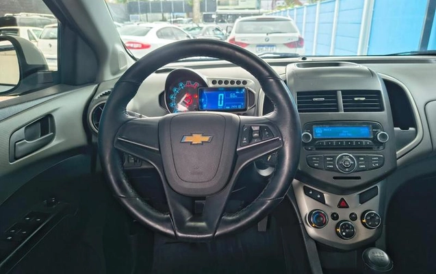 imagem-https://www.socarrao.com.br/sc-vehicle-images-prod/1032661/1782481833776-8027757_0_B_7c0cc7d3d4.jpeg