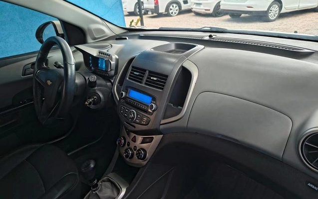 imagem-https://www.socarrao.com.br/sc-vehicle-images-prod/1032661/1782481833776-8027757_0_B_a5f22a97f5.jpeg