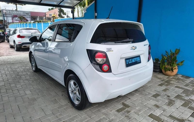 imagem-https://www.socarrao.com.br/sc-vehicle-images-prod/1032661/1782481833776-8027757_15_B_ffcb918169.jpeg