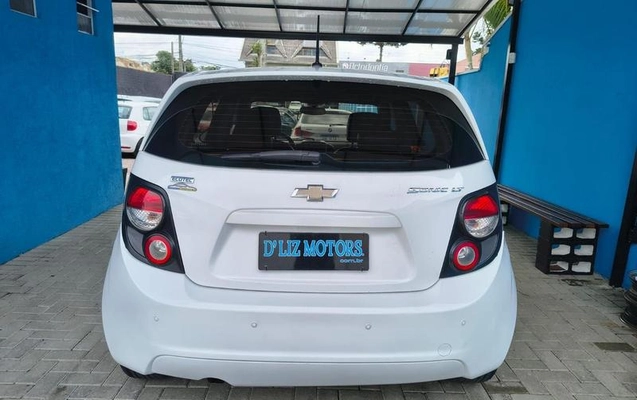 imagem-https://www.socarrao.com.br/sc-vehicle-images-prod/1032661/1782481833776-8027757_4_B_882a3561fb.jpeg