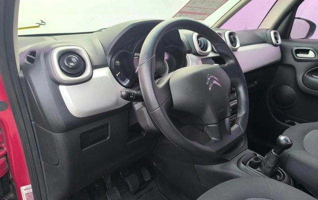 imagem-https://www.socarrao.com.br/sc-vehicle-images-prod/1032663/1782580822262-7972395_17_B_d8dba0e733.jpeg