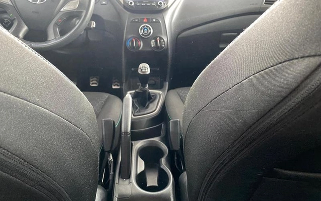 imagem-https://www.socarrao.com.br/sc-vehicle-images-prod/1032849/1787769613755-7976971_1_B_76ae250382.jpeg