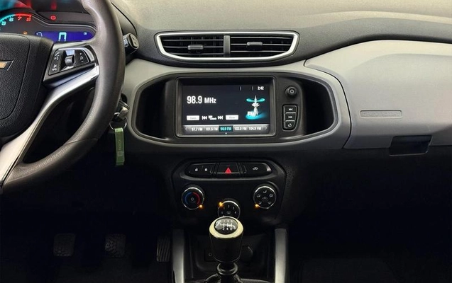 imagem-https://www.socarrao.com.br/sc-vehicle-images-prod/1032884/1786709484850-7971555_6_B_5c1514047c.jpeg