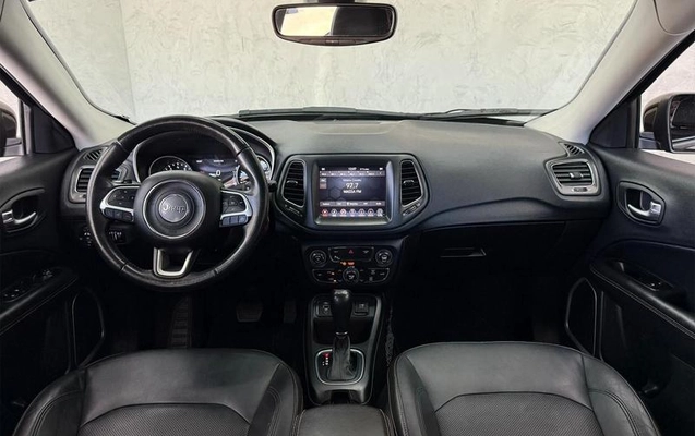 imagem-https://www.socarrao.com.br/sc-vehicle-images-prod/1032922/1786709495225-7985581_1_B_22c542da35.jpeg