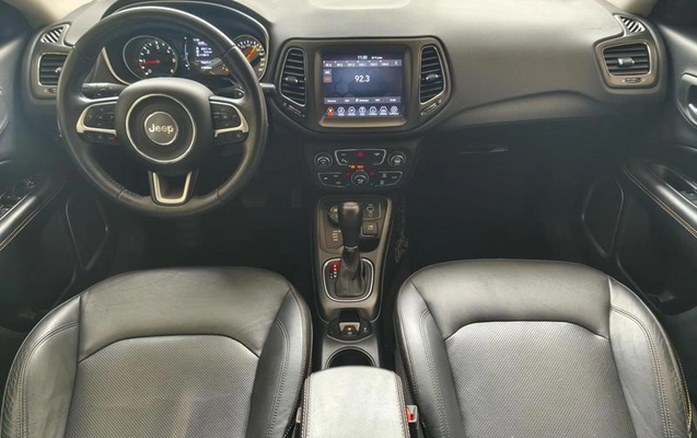 imagem-https://www.socarrao.com.br/sc-vehicle-images-prod/1033369/1787167239488-8032654_6_B_0aa21b2266.jpeg