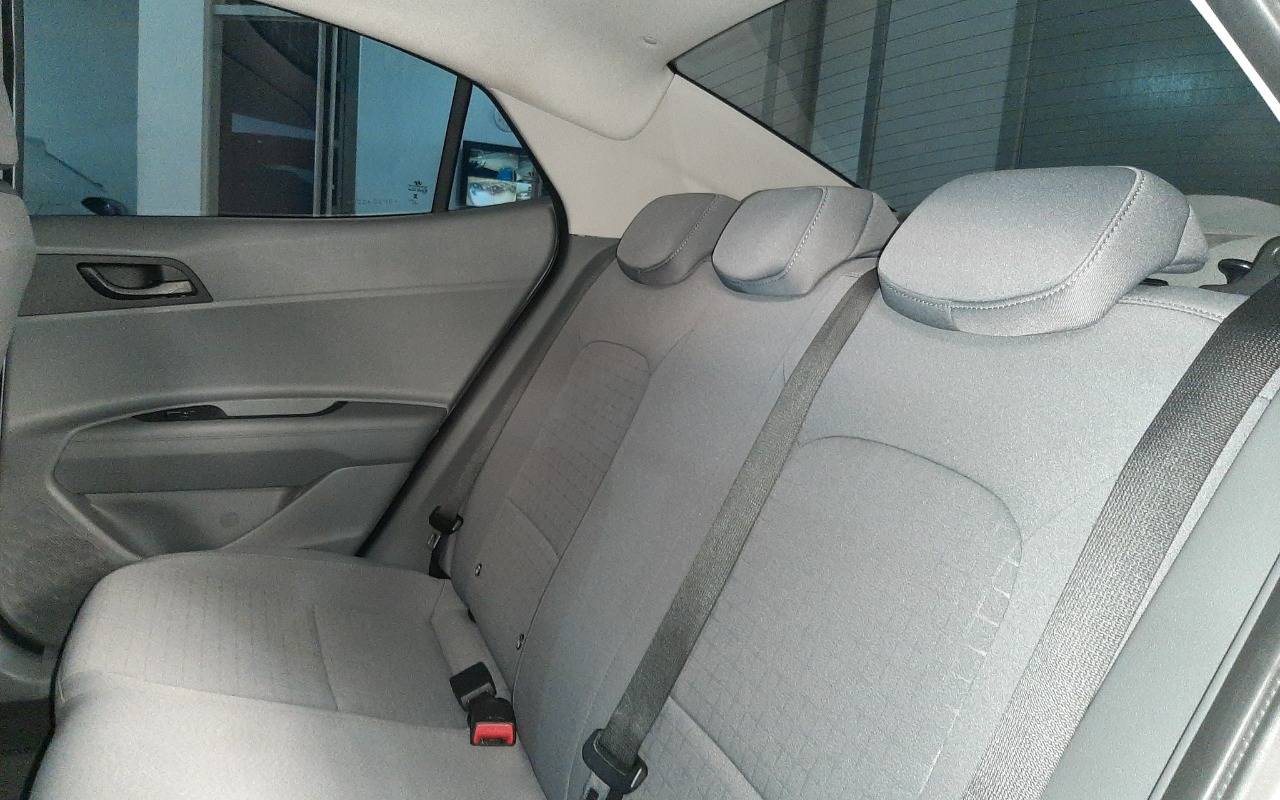 imagem-https://www.socarrao.com.br/sc-vehicle-images-prod/1033378/1777331503995-OS5qcGc.jpg