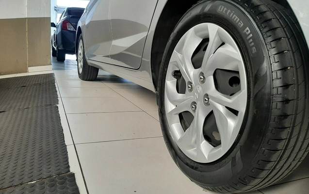 imagem-https://www.socarrao.com.br/sc-vehicle-images-prod/1033378/1777331504517-MTguanBn.jpg