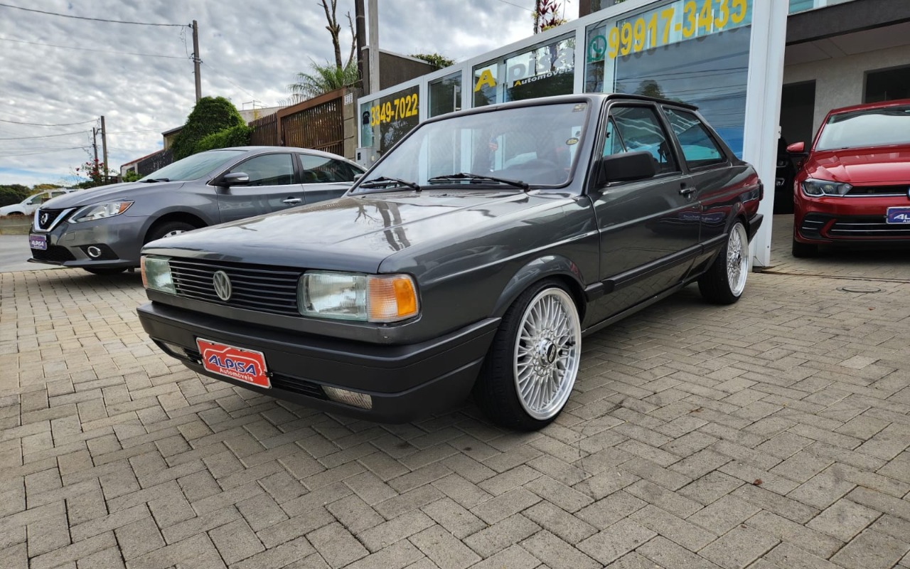Volkswagen Voyage CL 1.8 na cor Cinza em Curitiba / PR - 1033410