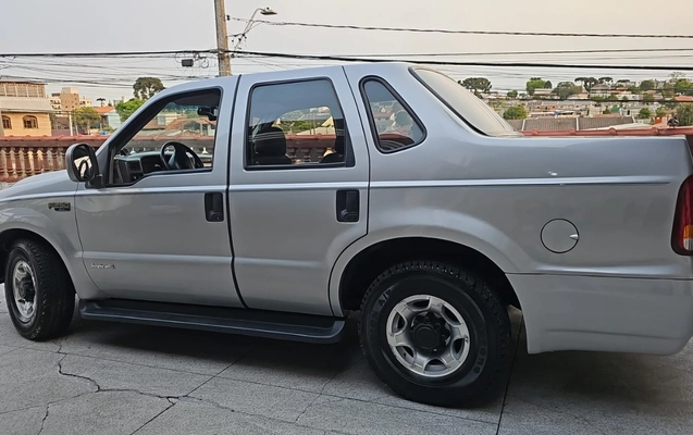 imagem-https://www.socarrao.com.br/sc-vehicle-images-prod/1033578/1777322971283-SU1HLTIwMjYwNDI3LVdBMDAxNy5qcGc.jpg
